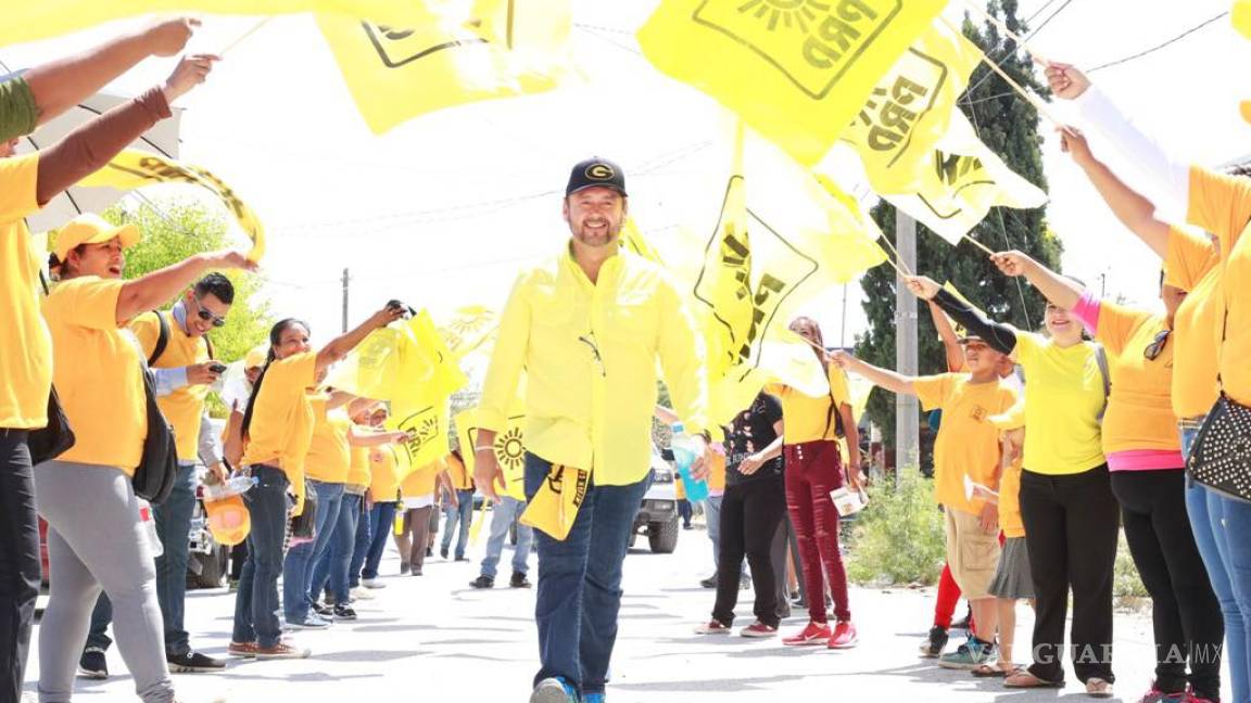 Aprovecha candidato de Monclova furor de Luis Miguel para usarlo en campaña