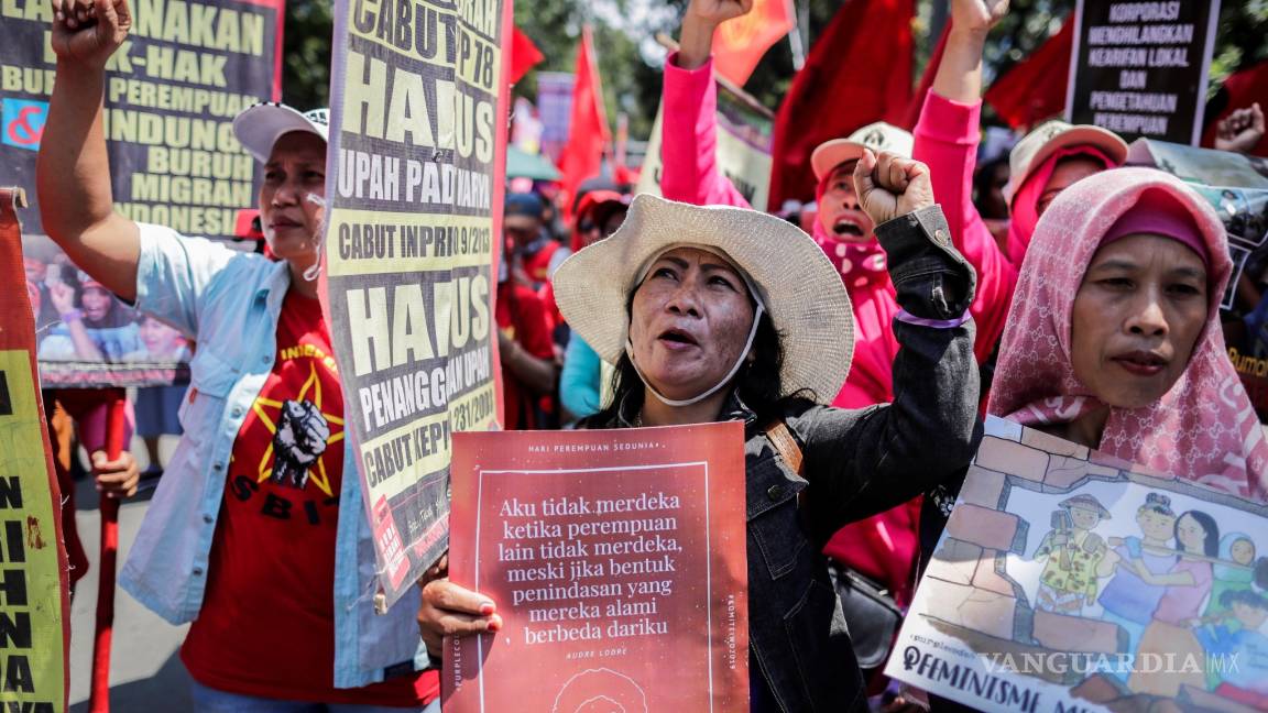 $!Mujeres de Indonesia, Rusia, Nairobi, España y Filipinas toman las calles por el Día de la Mujer