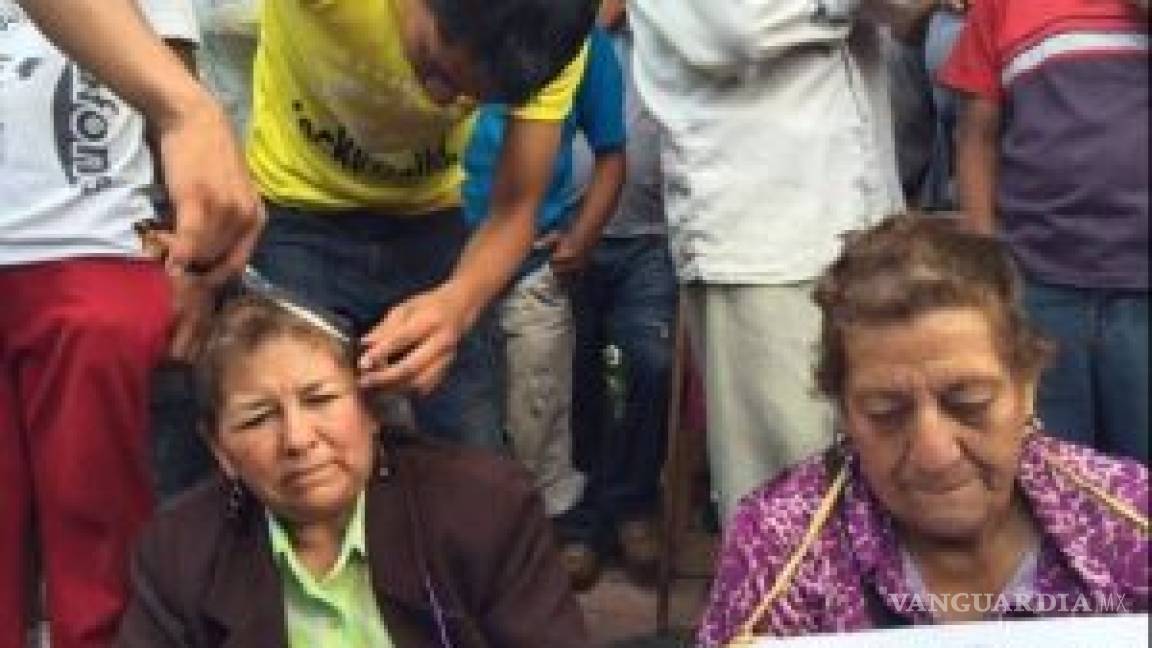 Paristas de la CNTE rapan a 6 maestros que no participan en la manifestación en Chiapas