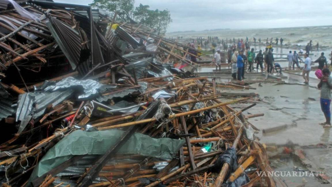 21 muertos y 500 mil evacuados por el ciclón &quot;Roanu&quot; en Bangladesh