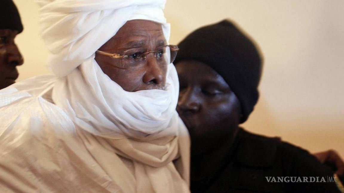 Dan cadena perpetua a ex dictador de Chad Hissène Habré por crímenes guerra