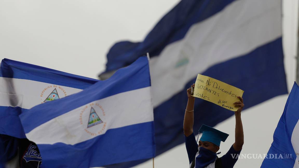 $!Miles de jóvenes marchan en Nicaragua, piden "que se vaya Ortega"