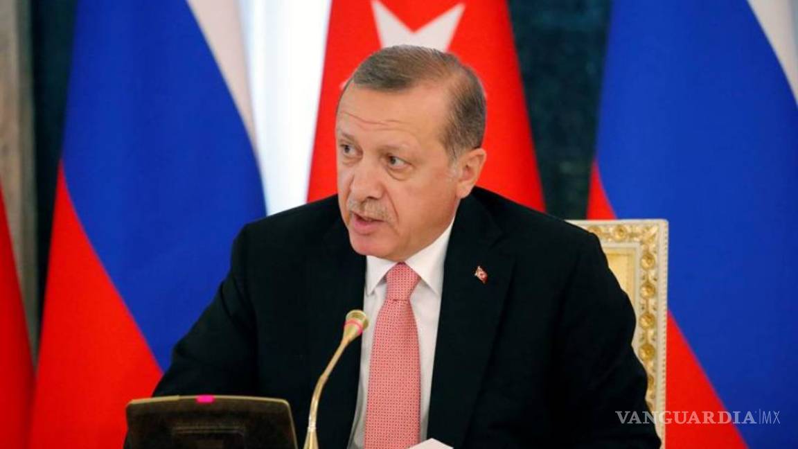 Acusa Berlín a Turquía de cooperar con organizaciones islamistas