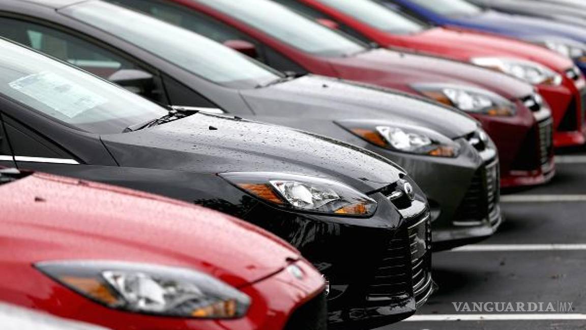 Venta de autos en EU arranca año con ligero crecimiento