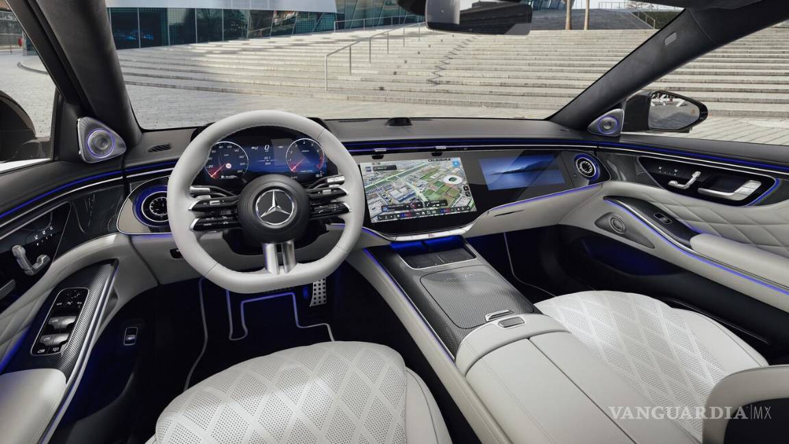 $!El Clase S 2027 suma nuevas funciones de asistencia apoyadas por radares, cámaras y sensores.