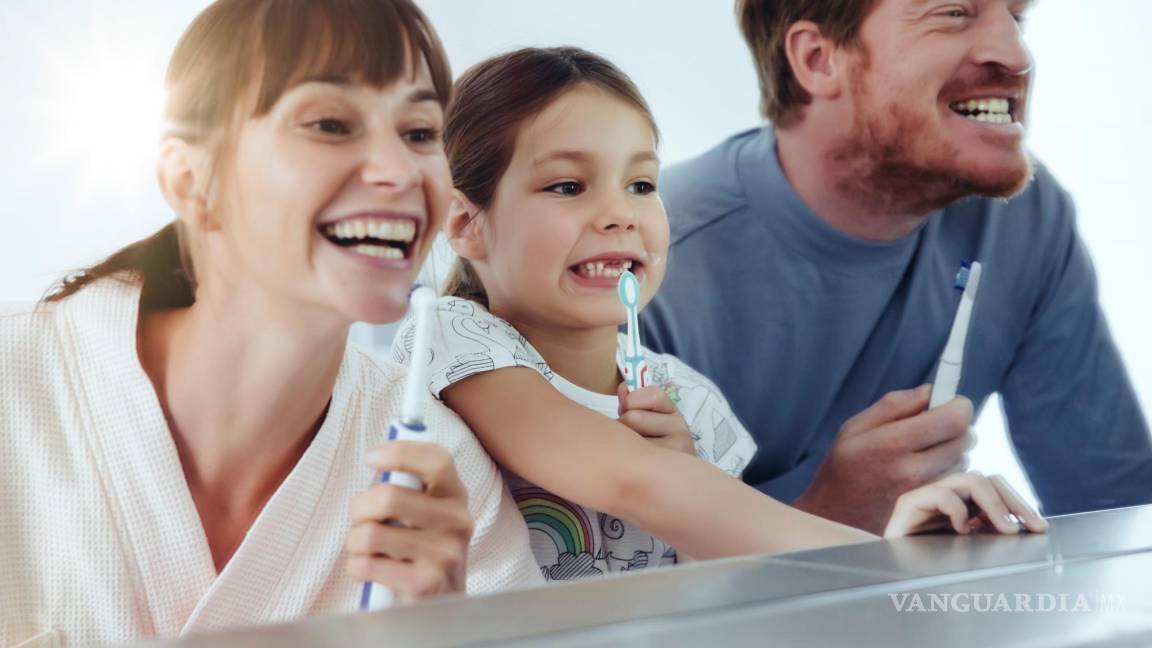 ¿Sabías que acudir al dentista en familia refuerza los vínculos y la armonía en casa?