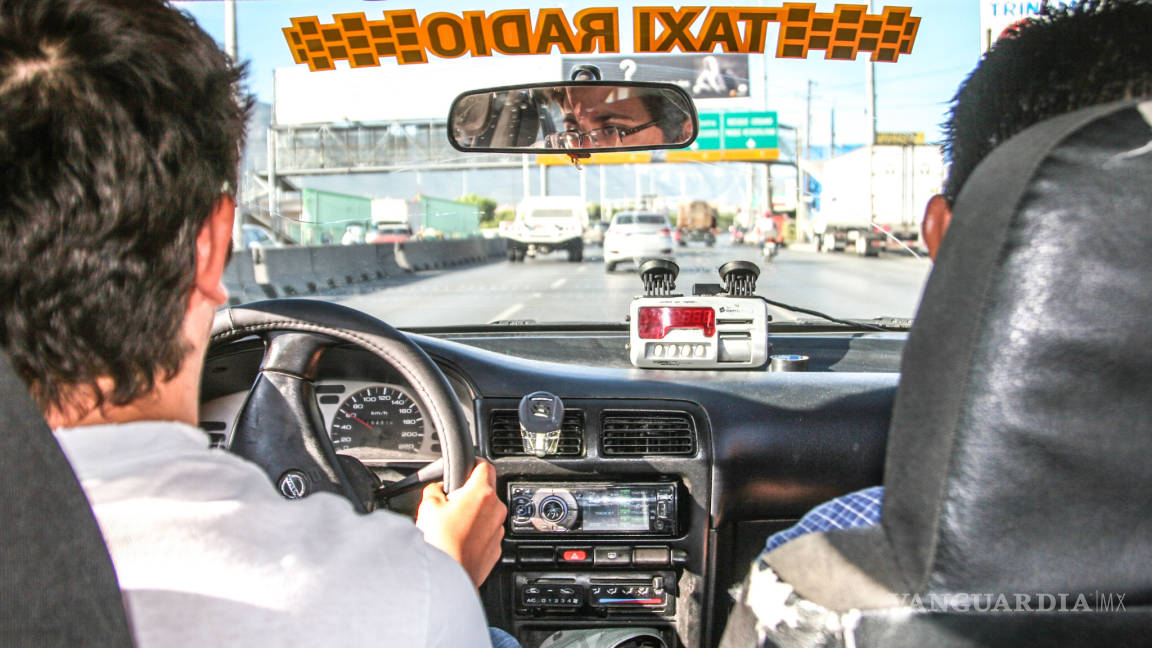 Uber vs taxi en Saltillo; un recorrido por las calles de la Ciudad en el primer día de operaciones de Uber en Coahuila