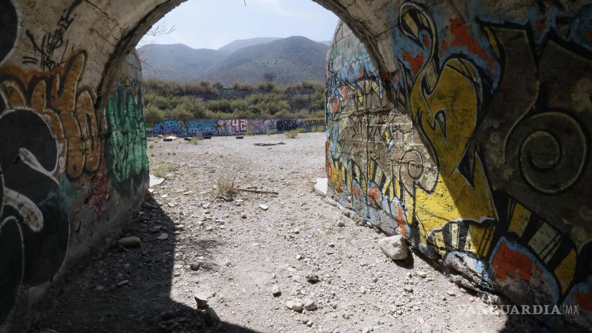 $!En Saltillo existe una plaza de toros abandonada en las faldas de la Sierra de Zapalinamé.,