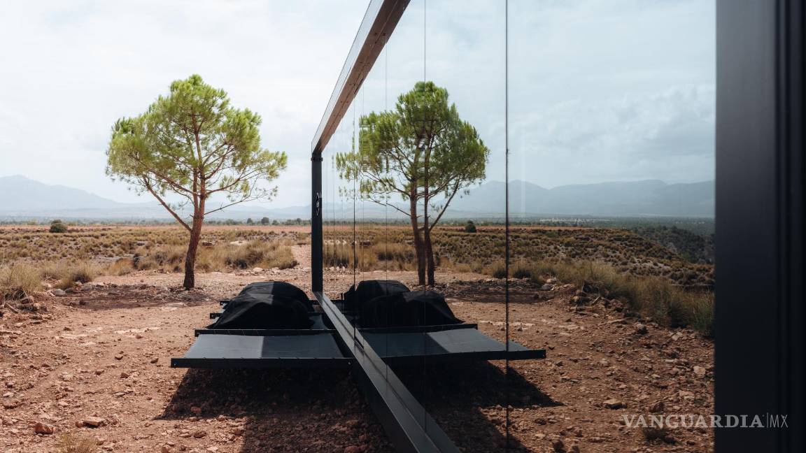 $!Vista exterior del District Hive en el desierto de Gorafe (Granada, España).