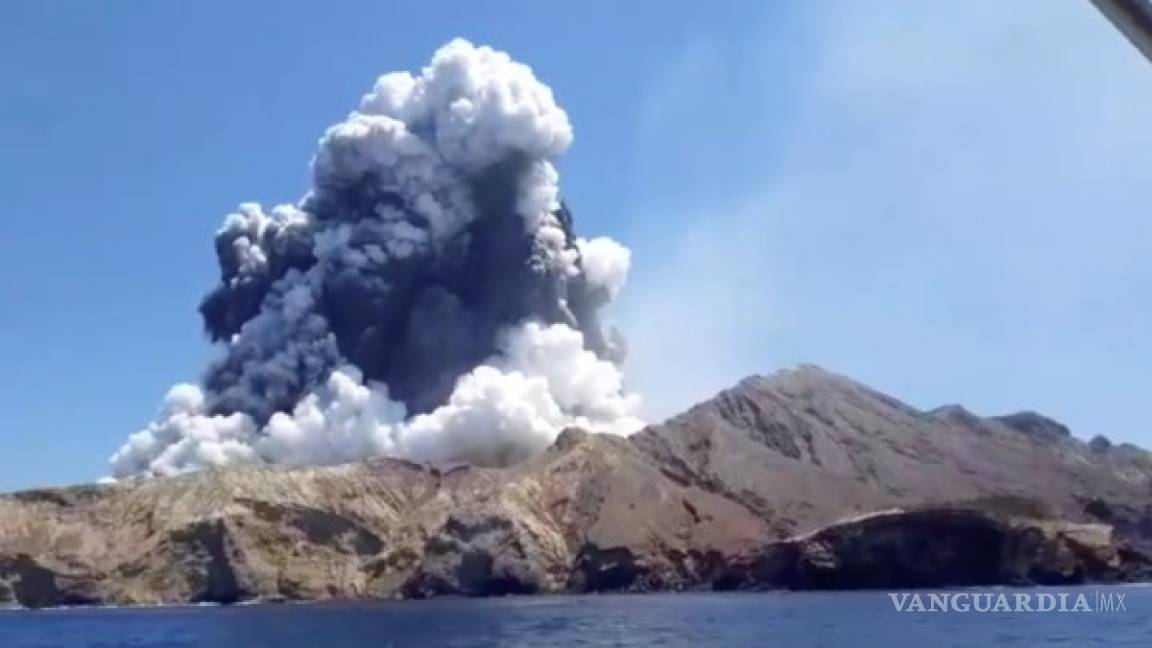 'No creemos que haya ningún superviviente en la isla'; indeterminado el número de víctimas por erupción de volcán en Nueva Zelanda