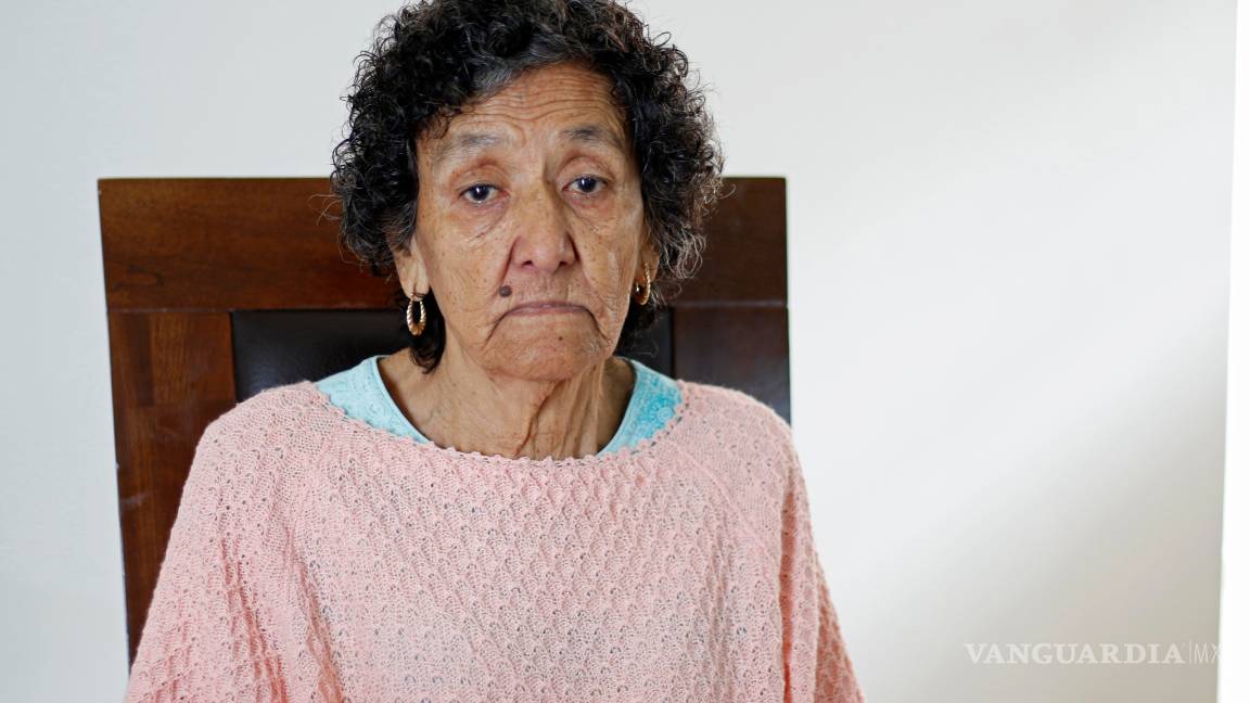 $!Anciana de 85 años en extrema pobreza, paga predial de su casa a punto del derrumbe con los mil 160 pesos que le otorga Sedesol