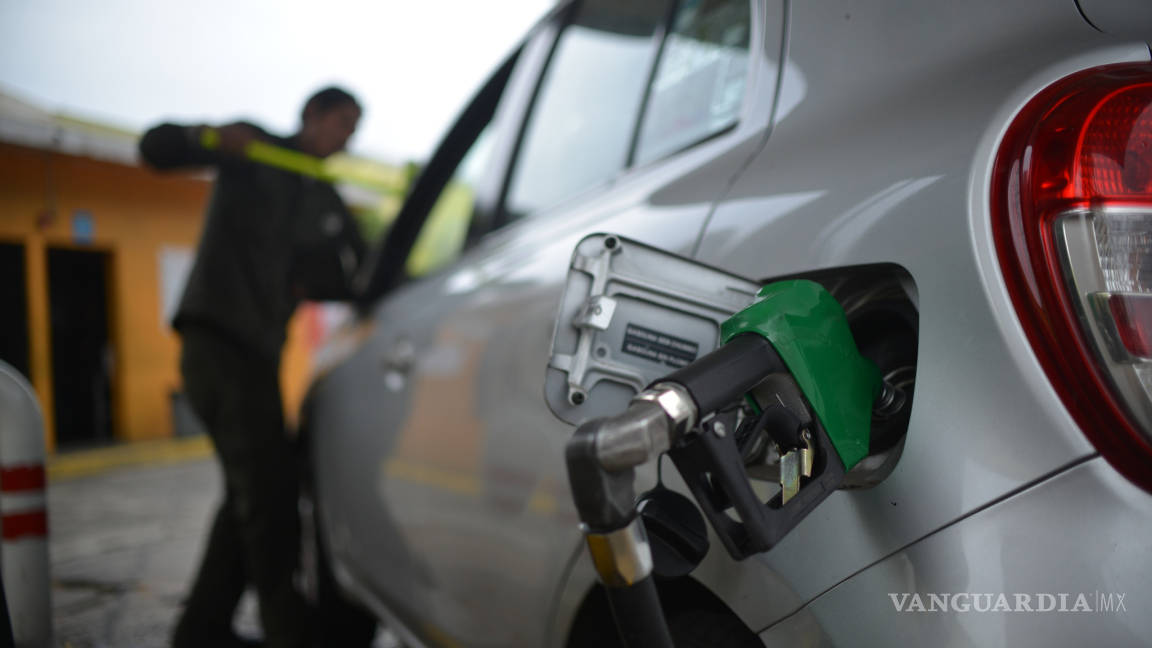 Aumenta Hacienda subsidios para ‘suavizar’ gasolinazo