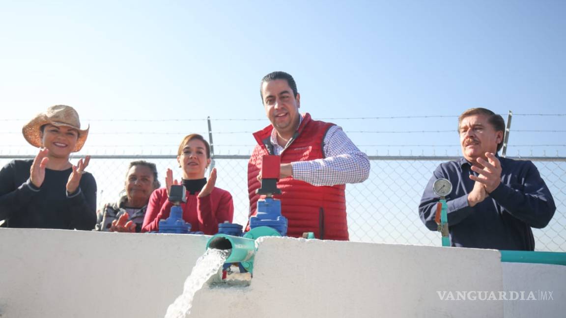 Entrega Alcalde de Ramos Arizpe pozo de agua