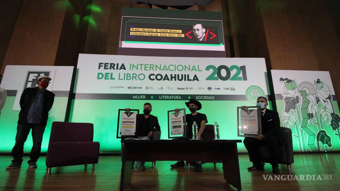 $!Entre charlas y confesiones, entregan Premio Julio Torri 2020-2021