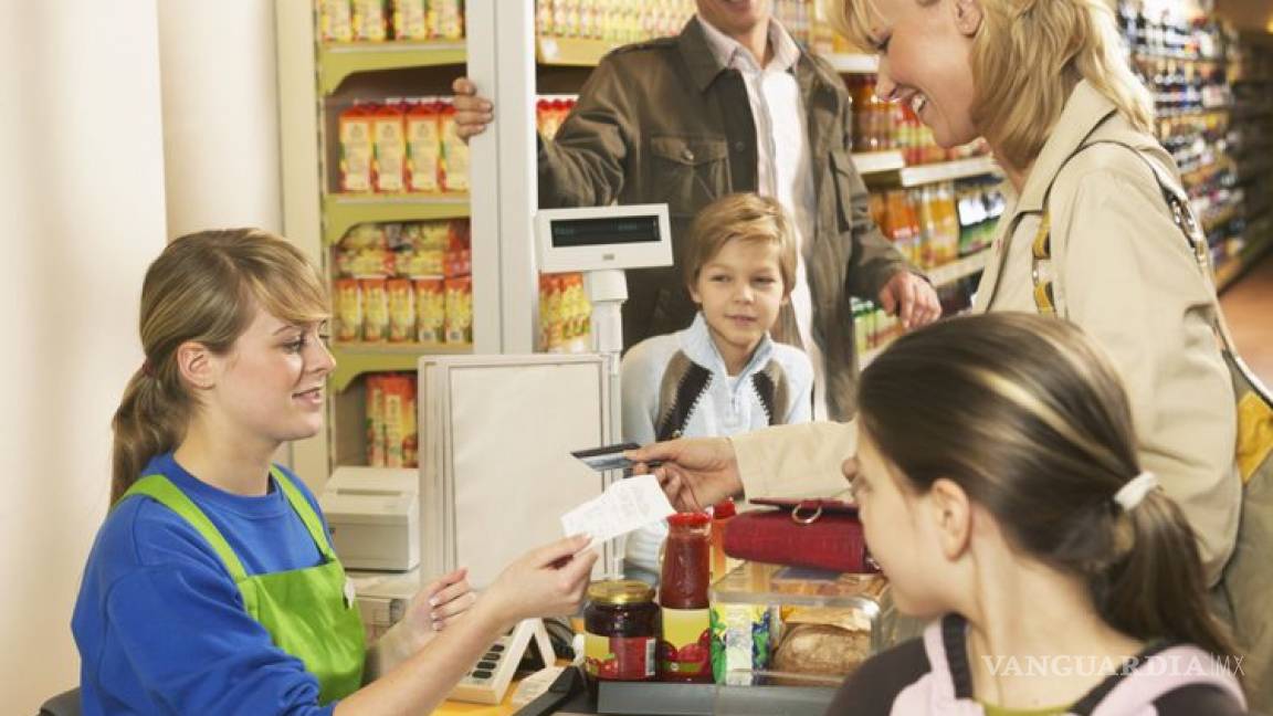 Busca Reino Unido prohibir dulces en área de cajas de los súpermercados