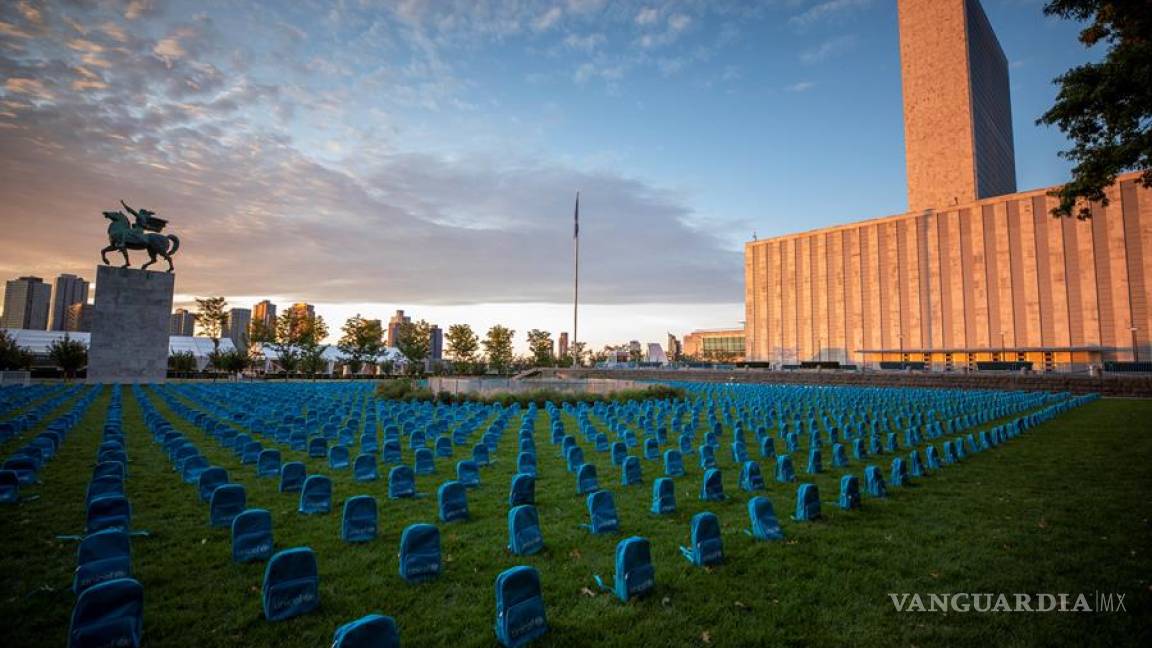 Con un cementerio de mochilas en la ONU recuerdan a más de 12 mil niños muertos en guerras