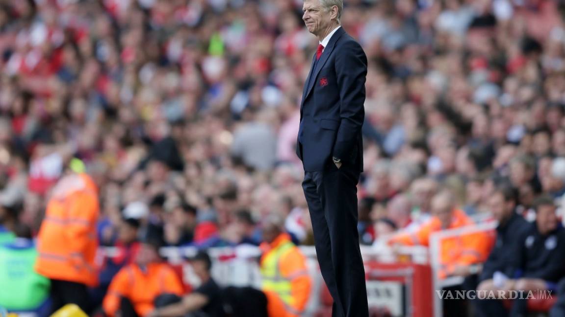 Oficializa el Arsenal la renovación de Arsene Wenger hasta 2019