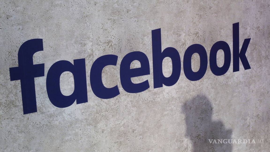Facebook pagará una multa de 643 mil dólares por escándalo de Cambridge Analytica