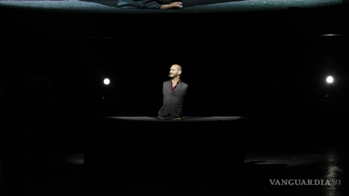 $!‘Ante suicidios, jóvenes deben entender que hay esperanza’: Nick Vujicic en Saltillo