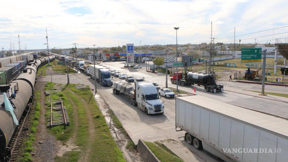 Texas levanta restricciones al transporte de carga; se agiliza el movimiento de Piedras Negras a Estados Unidos