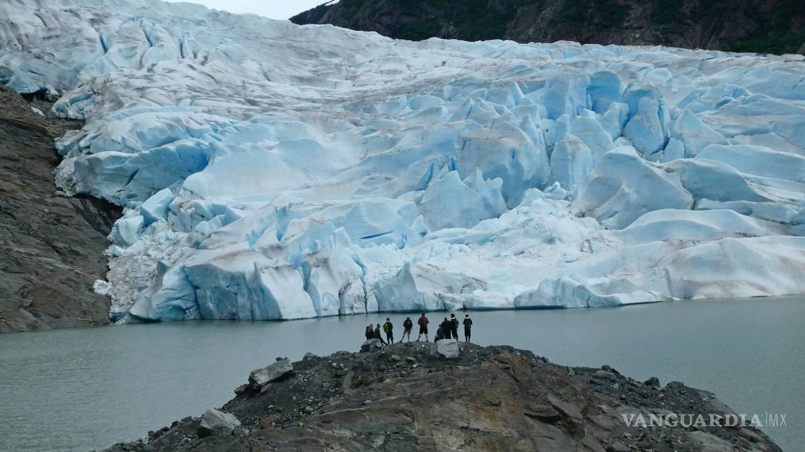 $!Un nuevo estudio dice que el derretimiento del campo de hielo de Juneau en Alaska, hogar de más de 1,000 glaciares, se está acelerando.