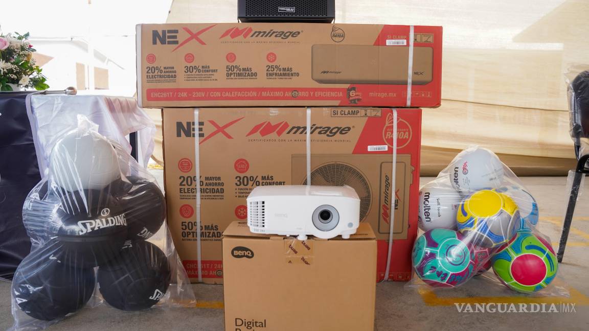 $!Aulas nuevas, proyectores, ventiladores y equipos de climatización son parte de los beneficios entregados a escuelas públicas mediante “En tu escuela tú eliges”.