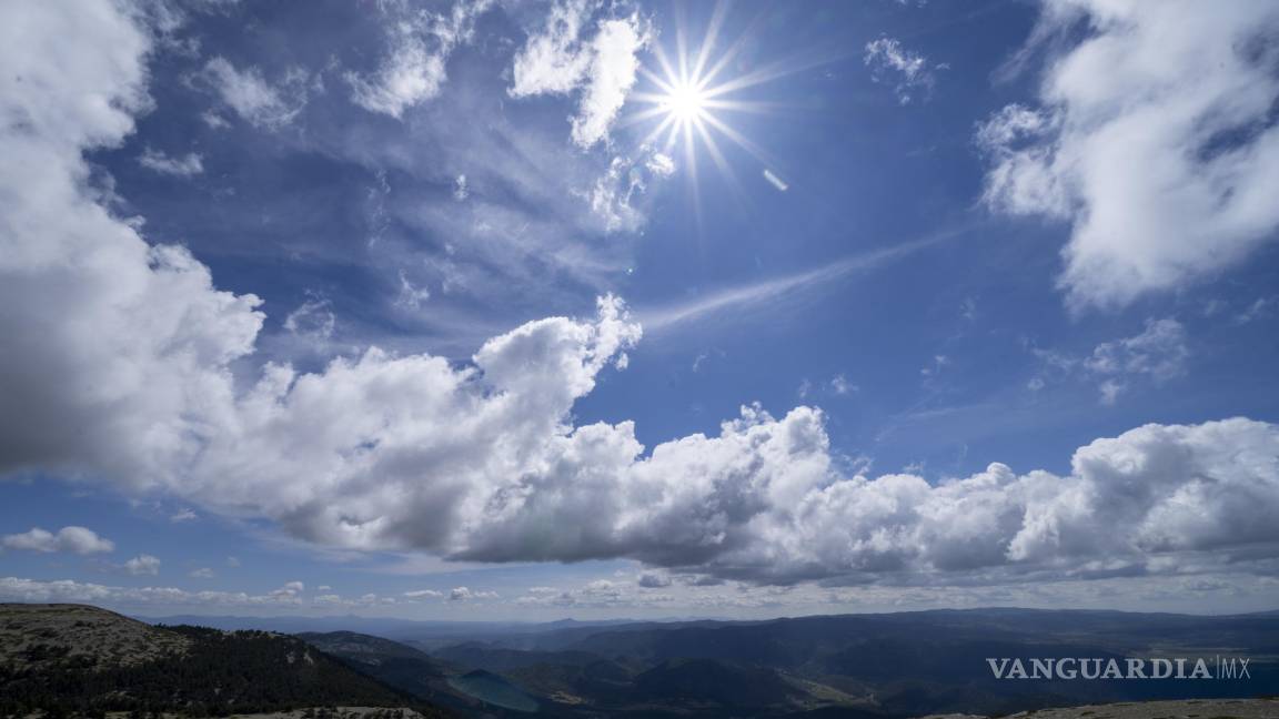 $!Técnicamente la ‘siembra’ consiste en dispersar en las nubes partículas de yoduro de plata.