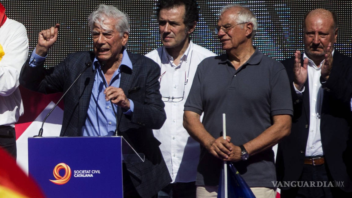 Pide Mario Vargas Llosa parar el nacionalismo en Cataluña