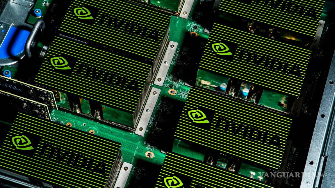 $!El servidor DGX-1 de Nvidia se muestra en la sede de la empresa en Santa Clara, California.