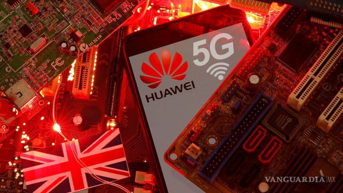Afirma ex jefe de inteligencia británico que Huawei no es una simple compañía de telecomunicaciones… es parte del Ejército chino