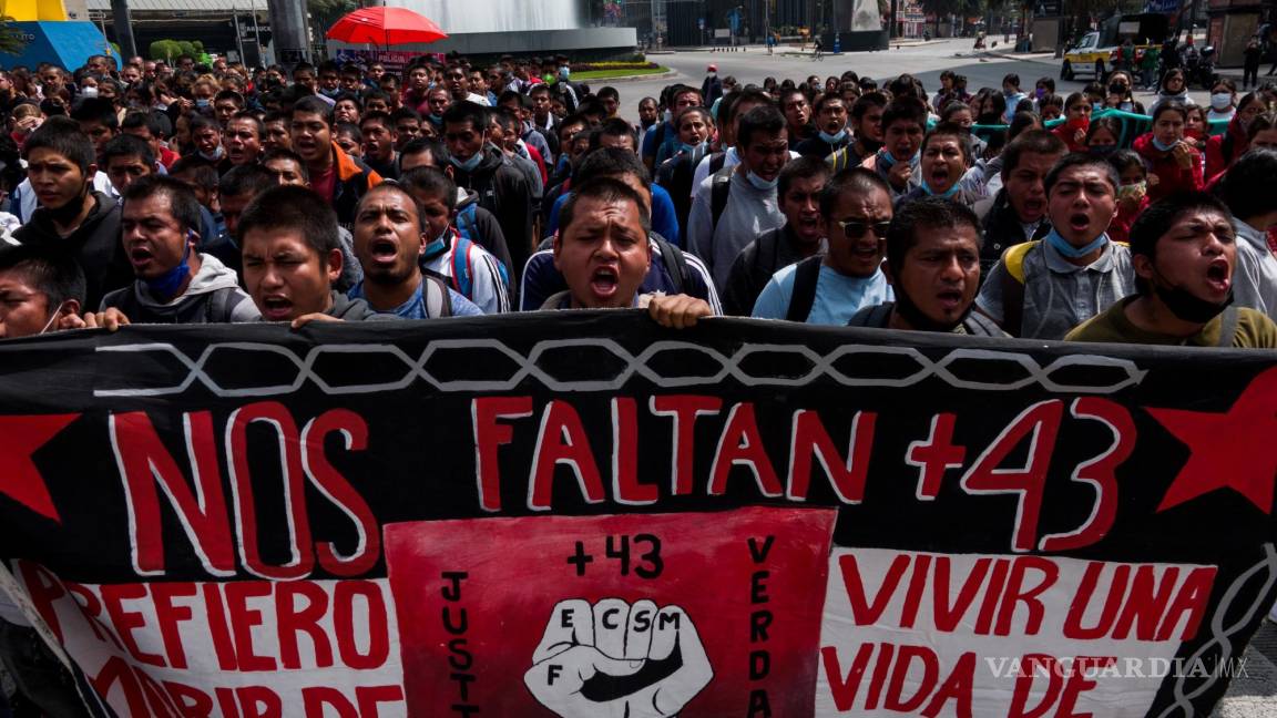 Evita 4T indagar al Ejército... hay pruebas ‘que los relacionan con caso Ayotzinapa’