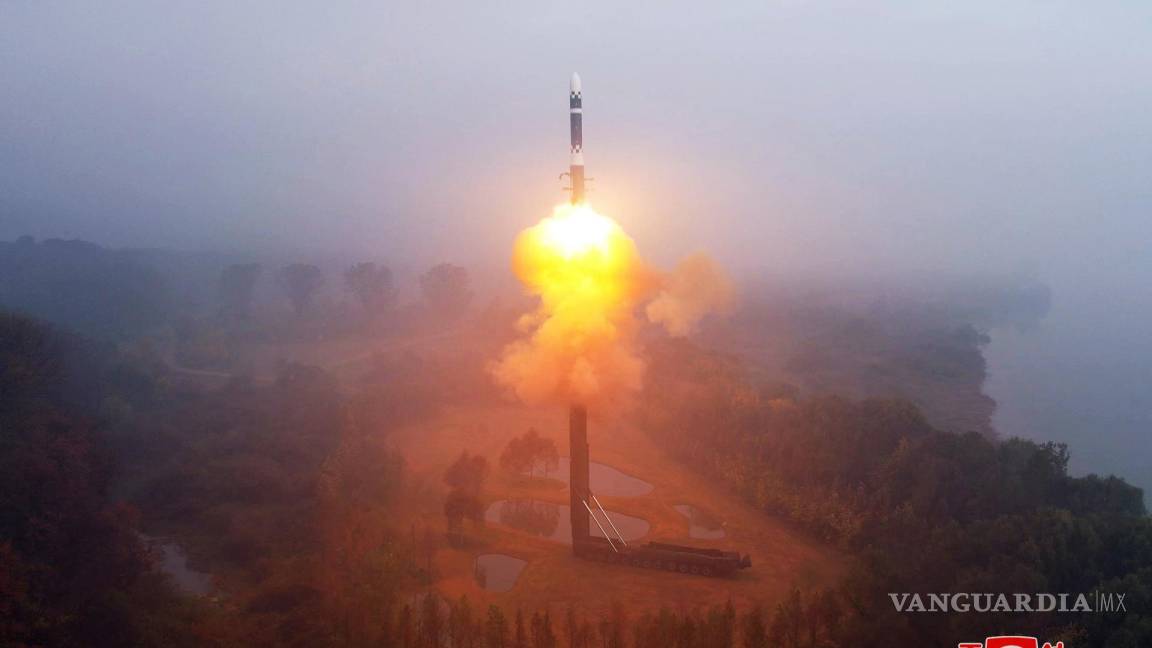 Corea del Norte prueba el Hwasong-19, su misil de largo alcance más grande hasta ahora