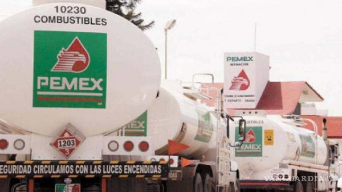 Pemex afila la tijera: despide a mil 952 empleados