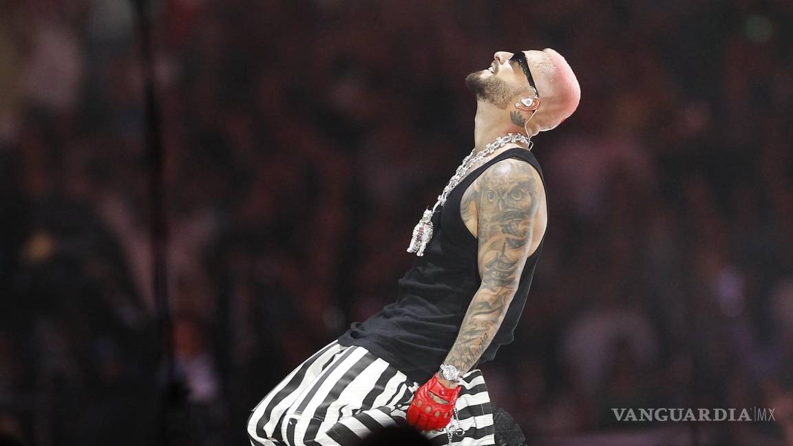 $!El cantante colombiano Maluma canta durante su concierto Medallo en el mapa en Medellín, Colombia.