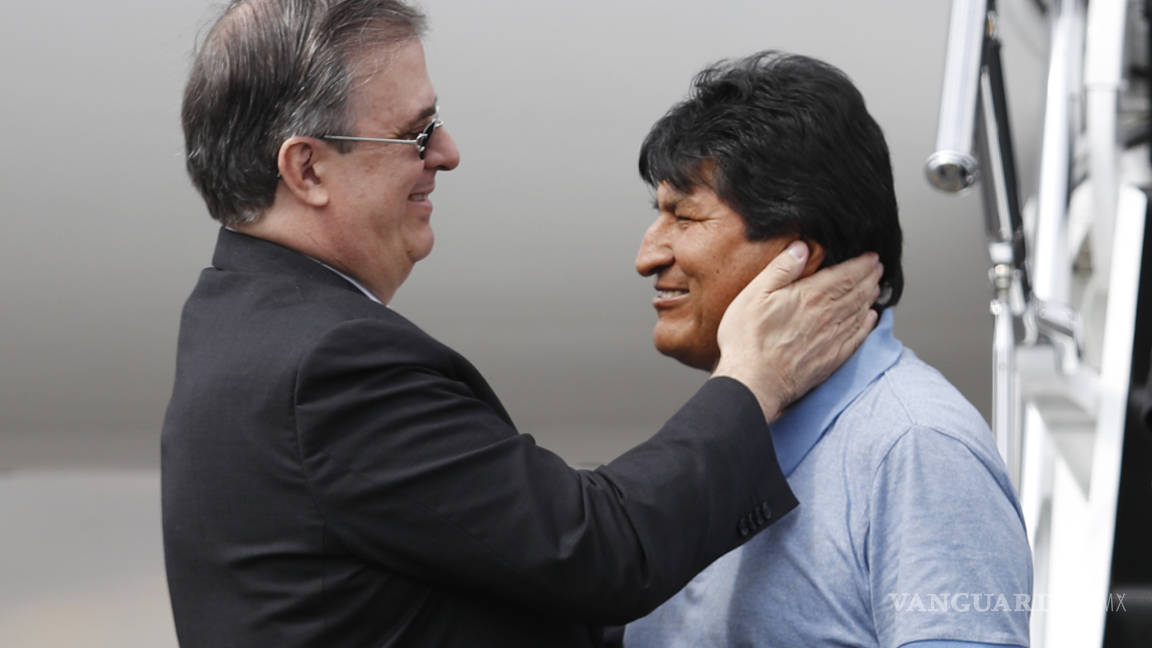 Ya en México, ¿Evo Morales le niega abrazo a Marcelo Ebrard?