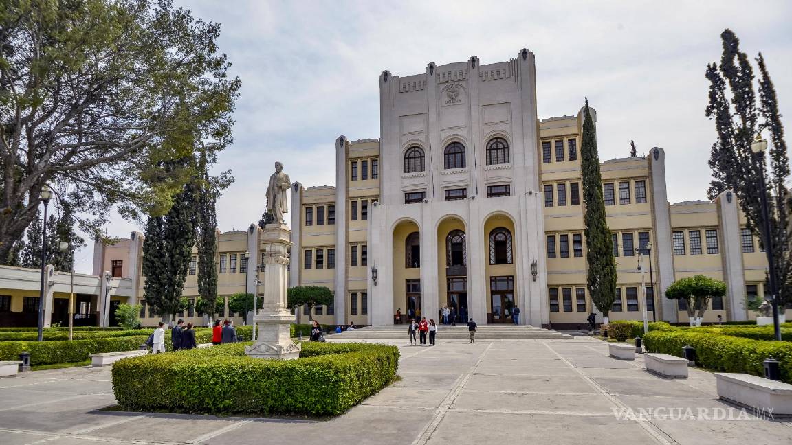 $!50 años de autonomía en UAdeC: homenajean a comité que participó en movimiento de 1973