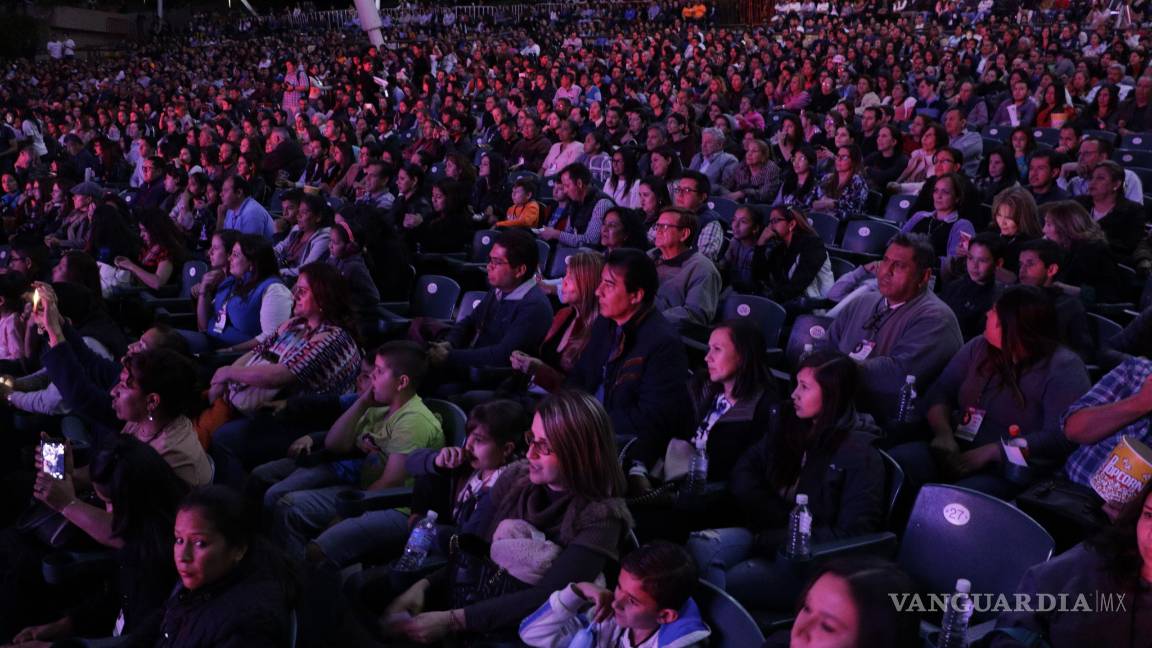 $!‘Ante suicidios, jóvenes deben entender que hay esperanza’: Nick Vujicic en Saltillo