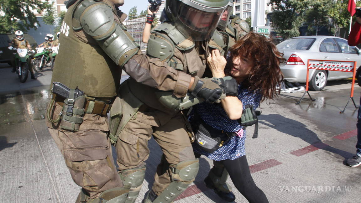 Tras protesta contra el papa Francisco, detienen a 20 personas en Chile