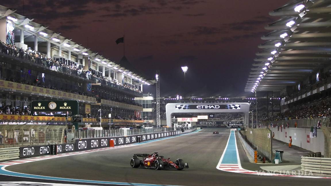 $!El monegasco Charles Leclerc venció al mexicano Sergio “Checo” Pérez en el Circuito Yas Marina.
