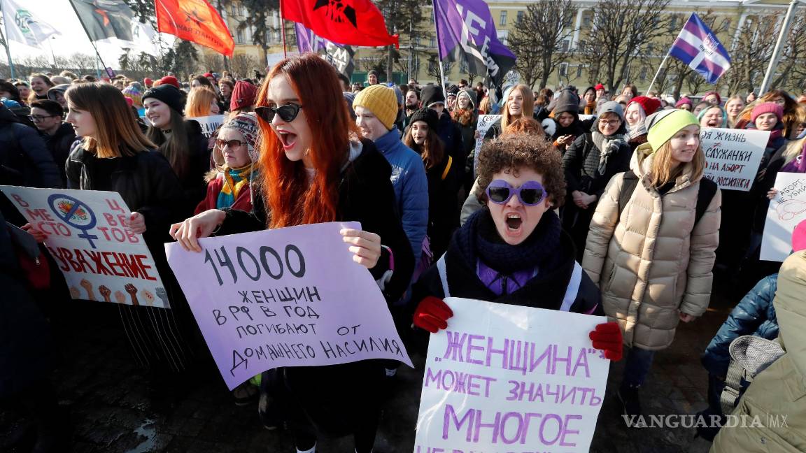 $!Mujeres de Indonesia, Rusia, Nairobi, España y Filipinas toman las calles por el Día de la Mujer