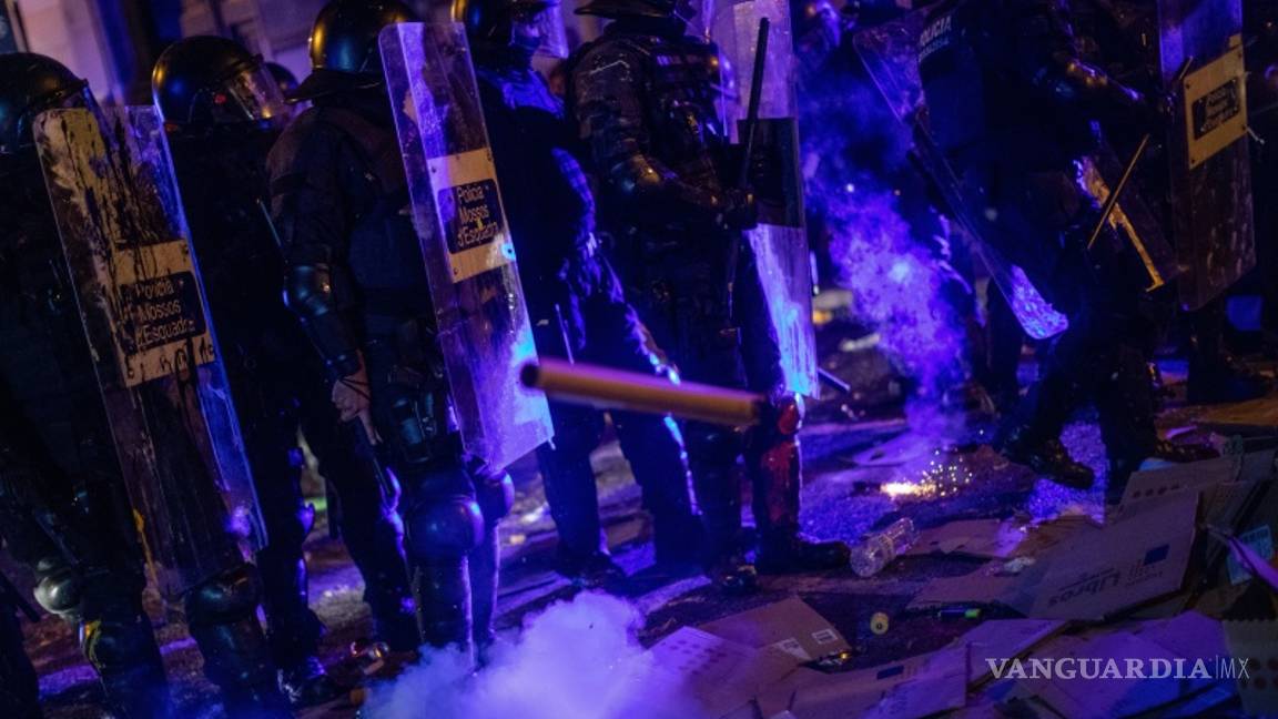 $!Reprime la policía en Barcelona manifestación independentista