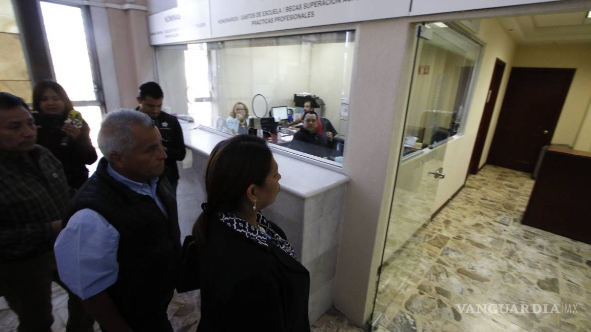 $!Reclama el STUAC en rectoría pago del aguinaldo