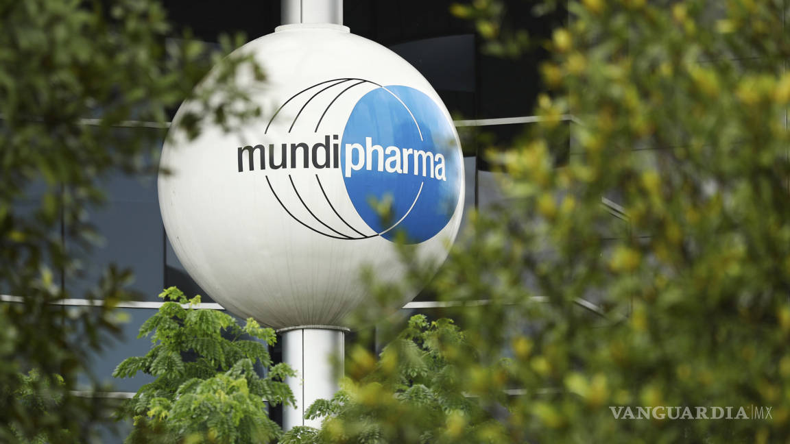 Altos ejecutivos de Mundipharma, el brazo internacional de Purdue Pharma es acusada de promover opioides en Italia