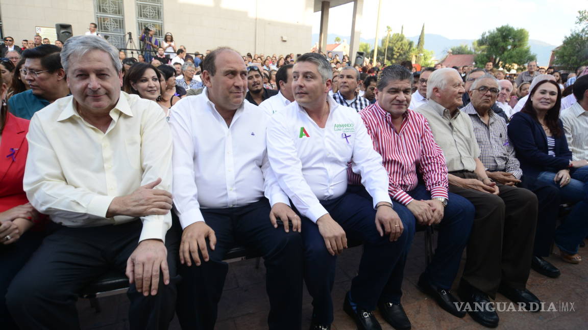 En Saltillo, presenta informe Armando Luna Canales