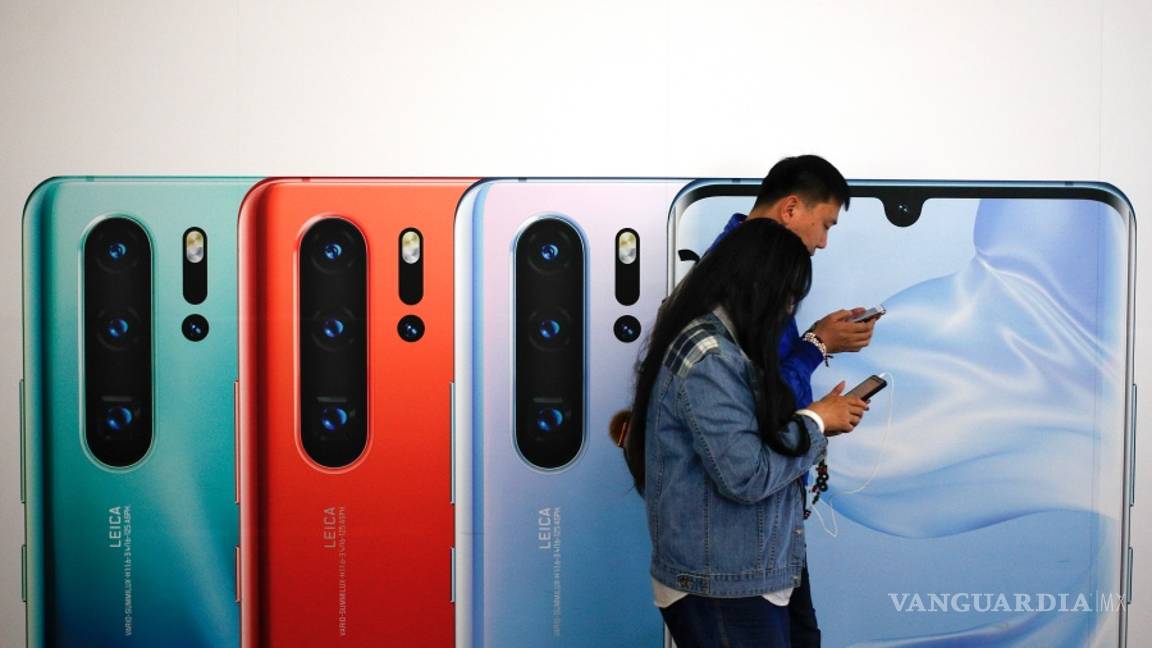 $!Celulares, laptops, entran en una lista de 3,805 categorías a las que EU aplicará aranceles a China