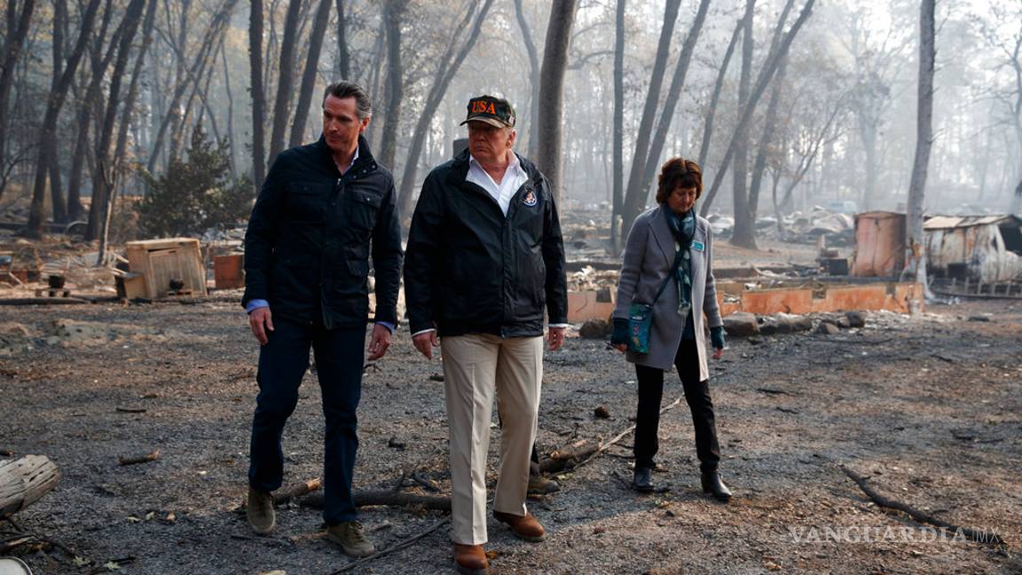 $!Trump visita zona devastada por incendios en California