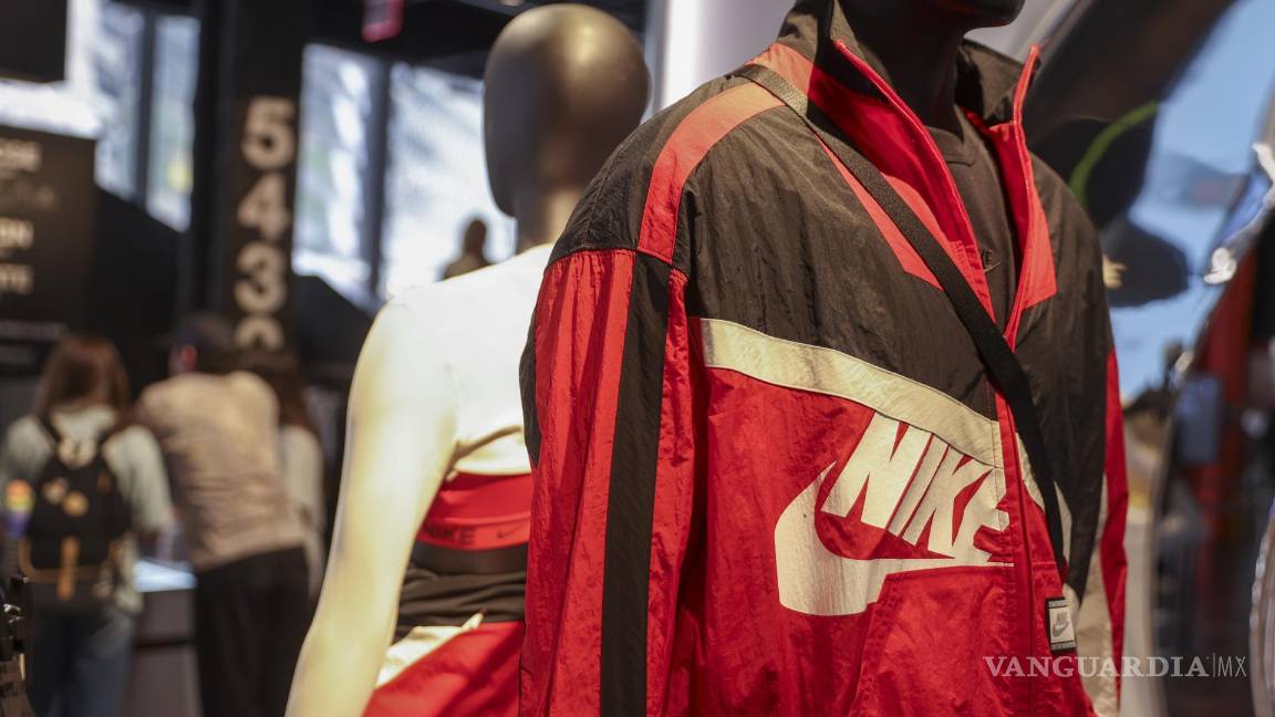 $!Nike podría incrementar sus precios ya que produce el 28% de sus productos en Vietnam, el 16% en China y el 15% en Camboya.