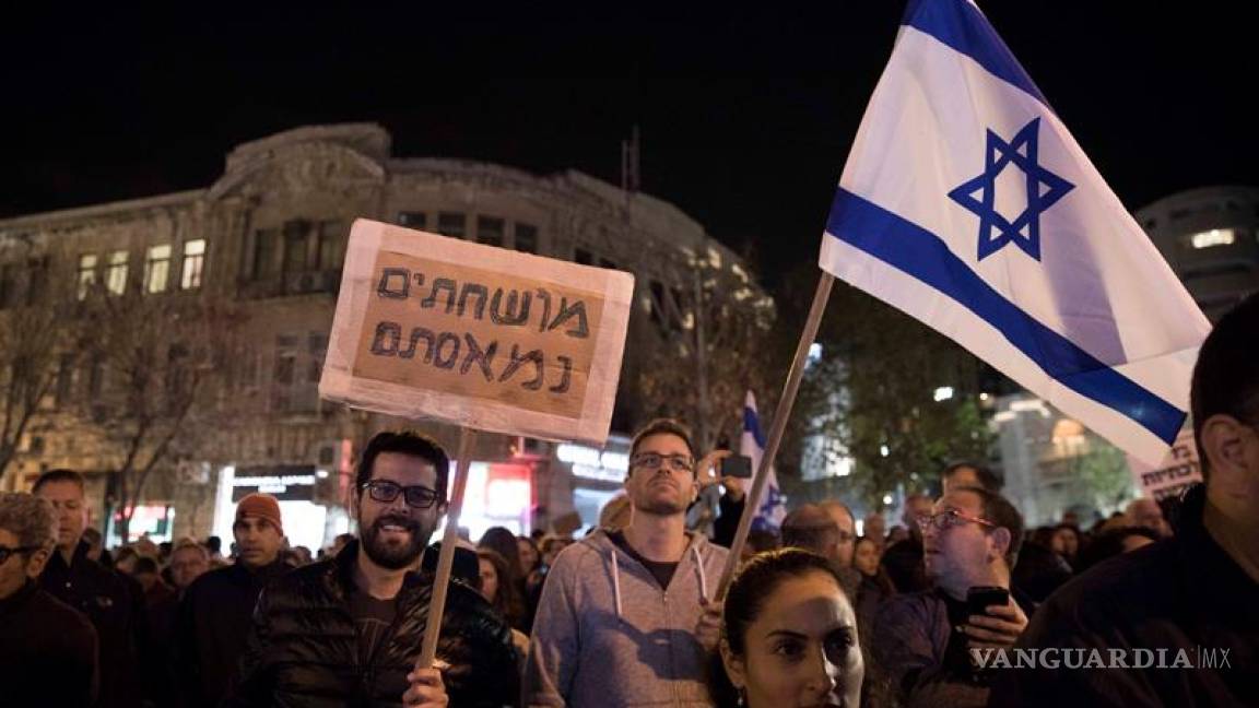 Miles de israelíes de izquierda y derecha protestan contra la corrupción