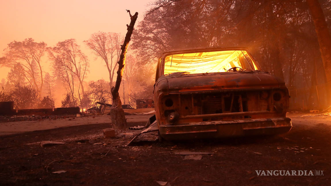 Evacuan a 157 mil personas por fuerte incendio en el norte de California
