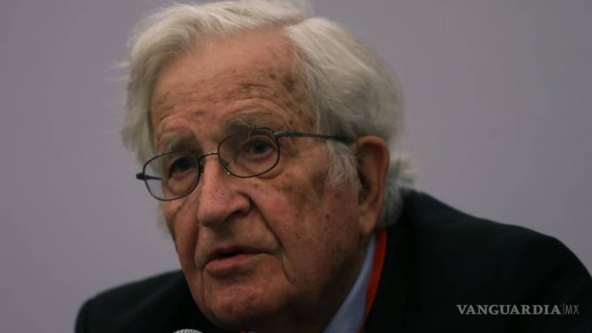 Coronavirus: Para Noam Chomsky la pandemia del COVID 11 en EU está agravada por los &quot;bufones sociópatas que manejan el Gobierno&quot;